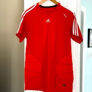 “adidas” men’s short sleeves  top size L in RED
